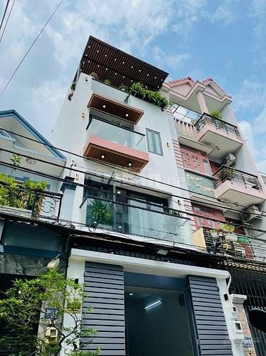 CỰC PHẨM NHÀ TRUNG TÂM Q10, GẦN KHU ẨM THỰC HỒ THỊ KỶ. DT: 54,7M2/ SHR