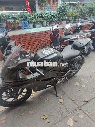 Cần bán xe  r15 v4