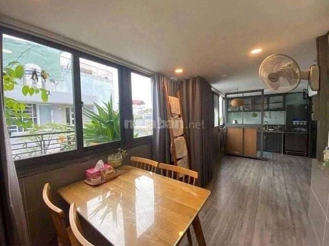 Nhà 3 tầng Huỳnh Văn Bánh, Phú Nhuận - thu nhập 25tr/tháng chỉ 6,25 tỷ