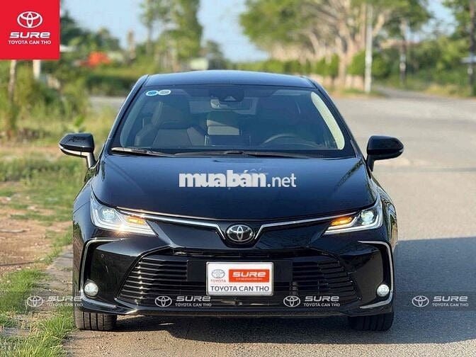 Corolla Altis 2023 1.8V - 25.000 km. Vay 75% 6 năm