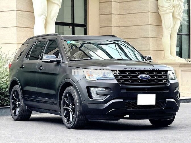 Ford Mỹ Explorer Limited Flat Black Captain seat