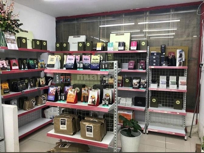 Tuyển 3 nhân viên bán hàng tại quầy