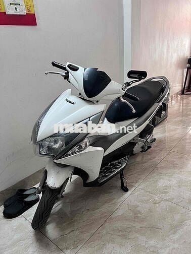 Bán xe Air Blade màu trắng