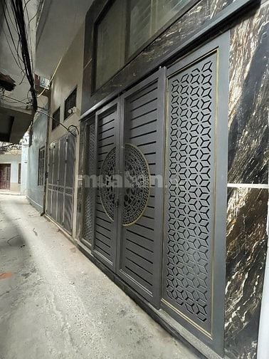 Chính chủ-Nhà đẹp Trương Định, gần ngã tư Bạch Mai, Đại La. 26m2 x 5T
