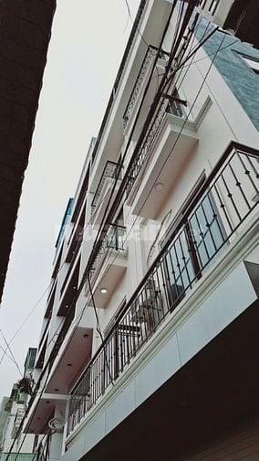 Bán nhà phố Bồ Đề 30m2, 5 tầng, mặt tiền 6.5, 6.95 tỷ 