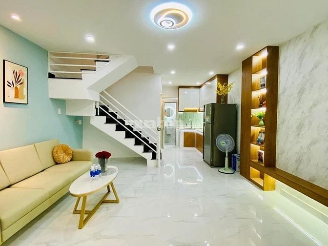 Bán nhanh nhà Hùng Vương, Quận 10. Có giảm giá cho khách mua nhanh