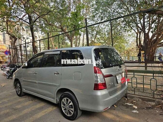 Toyota Innova 2015 E - 115000 km