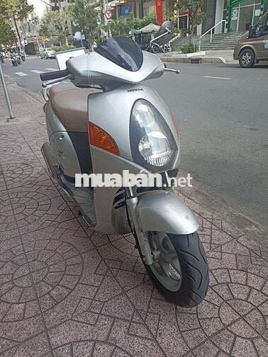 Honda @150 chính chủ công chứng liền xe trùm mền
