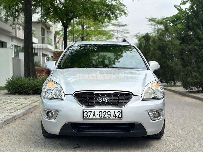 Kia Carens 2011 EX 2.0 MT - 25000 km