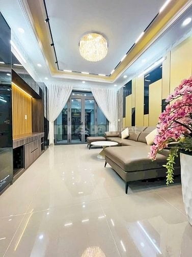 Cho thuê nhà mới đẹp lung linh gần chợ Phú Xuân, 5p đi Phú Mỹ Hưng