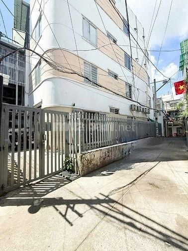 Căn góc 2 MT hẻm Trần Văn Đang, dtsd 320m, 5 tầng, 10p, thu nhập 40tr