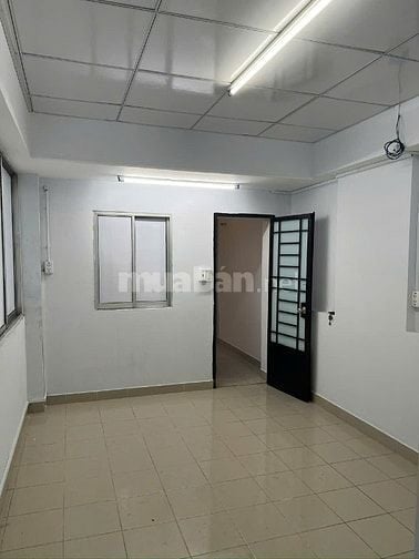 Phòng trọ mặt tiền quận 3 ( cư xá Đô Thành)