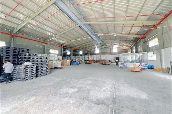 Cho thuê kho xưởng 2200m2 QL 1A, Bình Chiểu, gần chợ đầu mối Thủ Đức