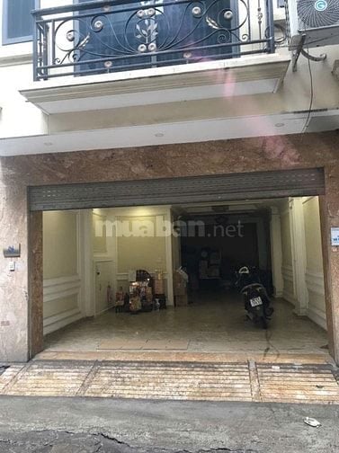 Cho thuê cả nhà 7 tầng mặt phố Đông Quan, mỗi sàn 55m2