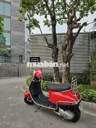 Siêu hiếm: Vespa LT 3vie 2015