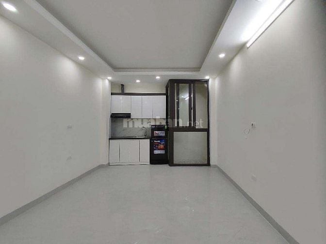 🌟 CĂN NHÀ MẶT NGÕ LẠC LONG QUÂN, QUẬN CẦU GIẤY,Ô TÔ ĐỖ TẬN CỬA,DIỆN T