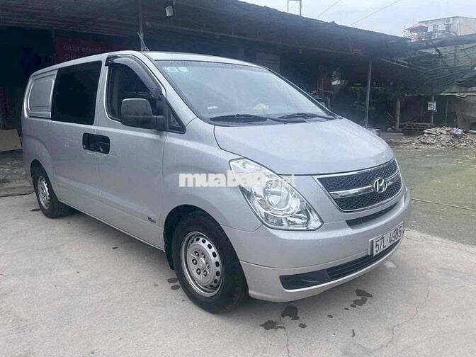 Hyundai Starex 2008 - 200000 km