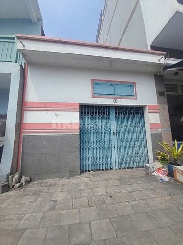 KINH NGẠC ! BÁN NHÀ CẤP 4 MT CƯ XÁ PHÚ LÂM B P13 Q6 (4,2X26) CHỈ 16 TỶ