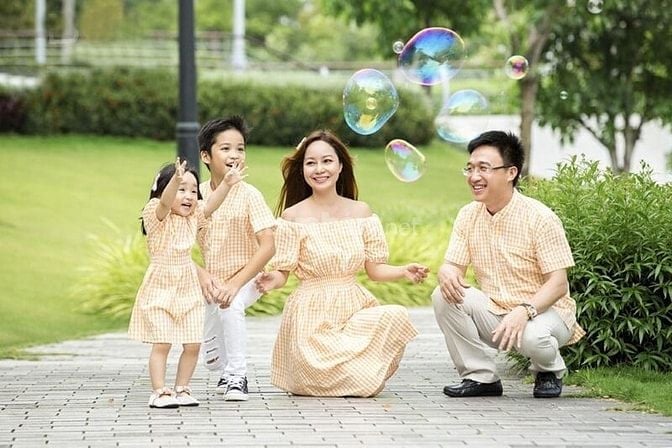 Tôi Cần Tuyển 1 Người Chăm Bà Cụ Và 2 Người Giúp Việc Tại Gia Đình Tôi