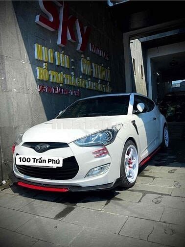Hyundai Veloster 2011 1.6 GDI AT - 904000 km