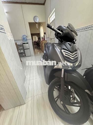 xe gđ cần bán sh 150 abs đen nhám ghế chỉ đỏ