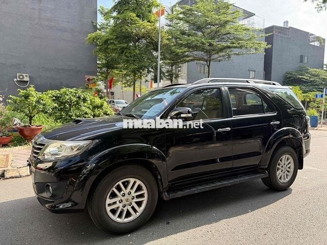 Toyota Fortuner 2013 Số sàn mẫu mới gd dùng rẻ