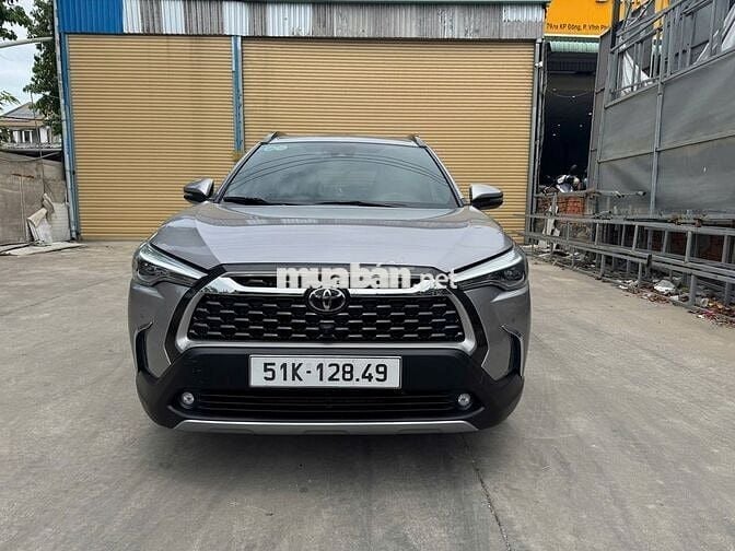 Corolla Cross bản V đăng ký t1/2022 odo mới 3v8