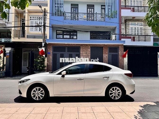 Mazda 3 2016 1.5 AT Sedan xe gia đình rất mới!