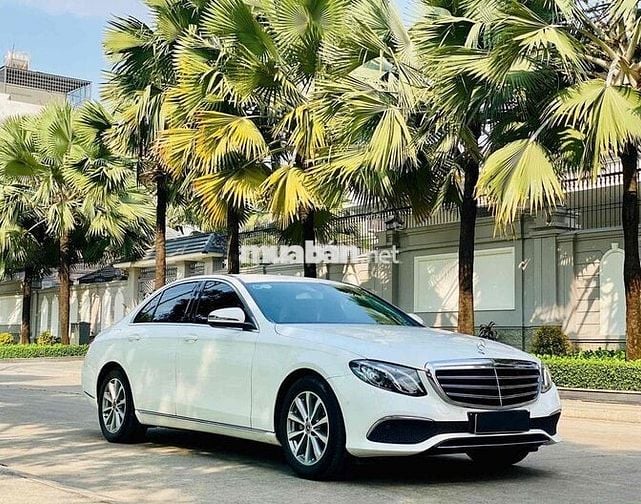 Mercedes Benz E Class 2018 E200 - 77000 km