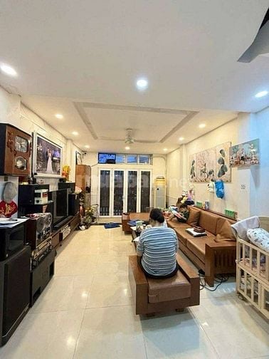 Anh An lộc lá muốn đổi  căn to hơn cần bán gấp 62m*4 Đình Thôn 12,5 tỷ