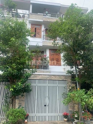Cần bán nhà đường Phó Đức Chính, phường Nguyễn Thái Bình.