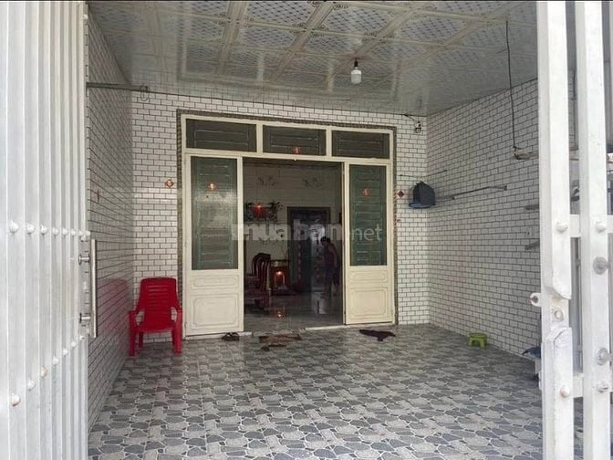 Bán gấp căn nhà ở gần ngay nhà máy nước Tân Hiệp 100m2 SHR giá 740tr