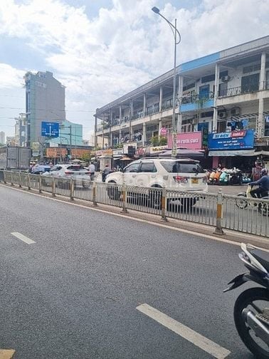 Ngay ngã 4 Minh Phụng!!MTKD Hậu Giang, Q. 6 (4.3x17m) 5 tầng chỉ 14 tỷ