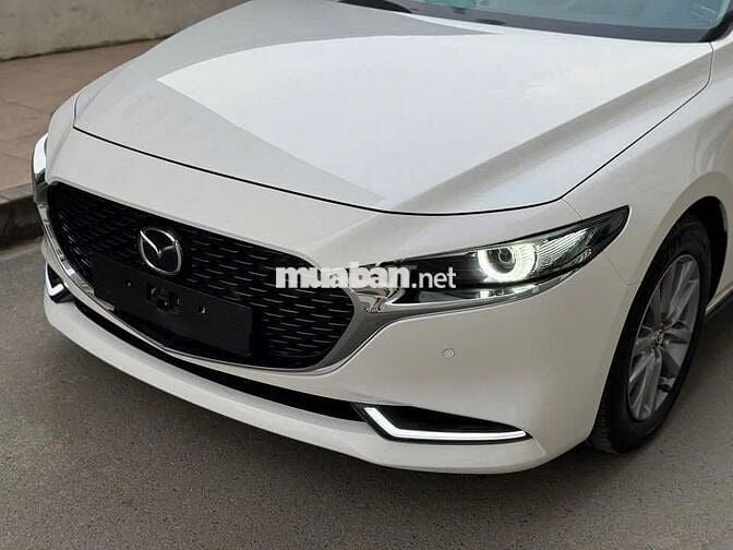 Mazda 3 2022 1.5L Premium - 46000 km