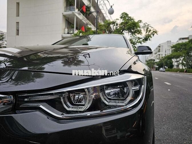 BMW 3 Series 2015 320i - 71500 km