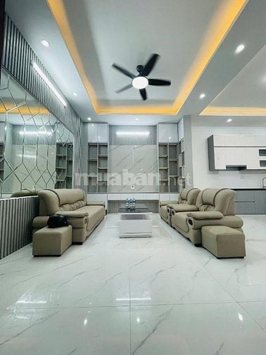 TRUNG TÂM HAI BÀ TRƯNG – NHÀ ĐẸP LUNG LINH – 5 TẦNG THANG MÁY