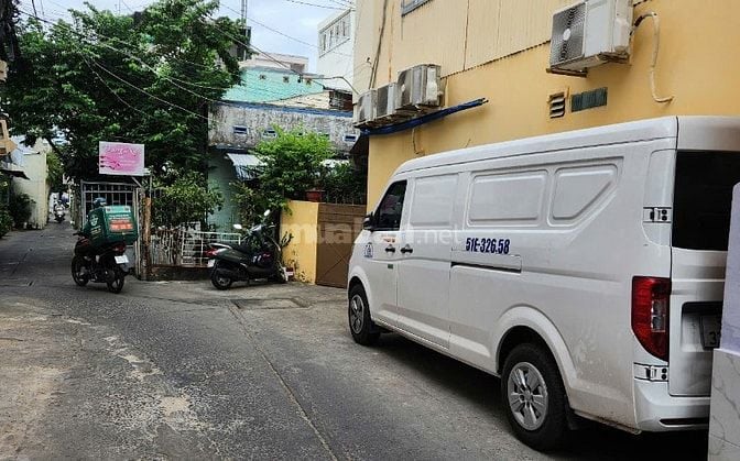 P3, Bình Thạnh Nhà Cho Thuê Nguyên Căn - 2 tầng. GIÁ 10TR TL