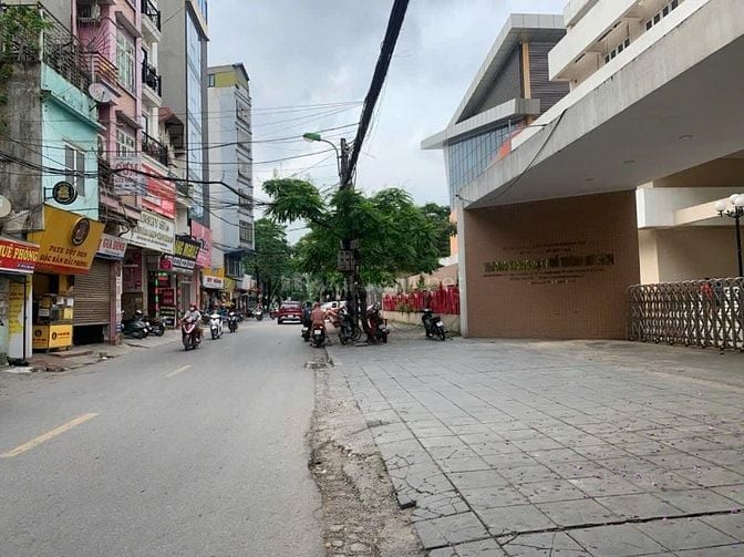 Hàng VIP mặt phố Mỹ Đình rẻ như ngõ DT260m2 MT8m giá 74 tỷ