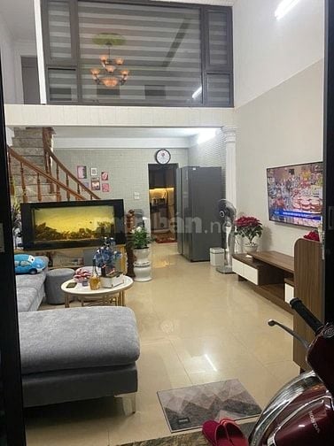 Bán nhà 21/35/201 lạch tray ( ngõ trường thăng long )