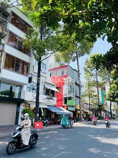 Ngay mặt tiền nguyễn đình chiểu q1 , 3,7x12m (40m2) trệt 3 lầu 7,9tytl