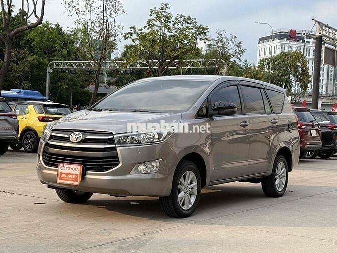 Toyota Innova 2020 E 2.0 MT - Số Sàn- Xe Tại Hãng
