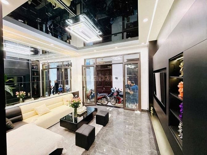 {Lô góc, 25m ra MP} Bán nhà Hai Bà Trưng DT:63m2, MT:4.7m giá 10.x tỷ