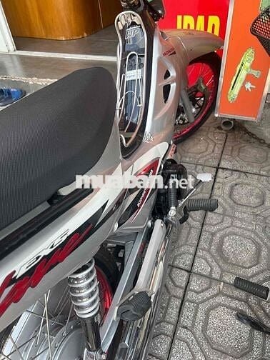 HONDA WAVE C100.  2003. đã làm đẹp