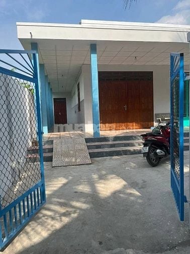 Bán gấp nhà 200m2 SHR ở ngay MT Gia Tân, Gia Lộc, Trảng Bàng chỉ 650tr