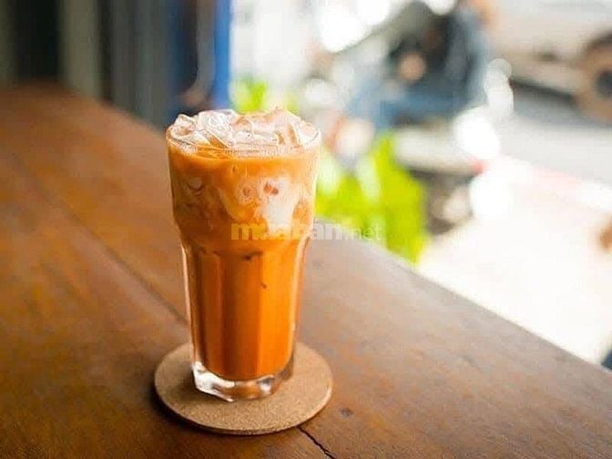 Tiệm cà phê cần thêm vài bạn phụ việc