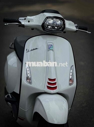 Vespa Sprint 125 2024 odo 2000km Chính chủ