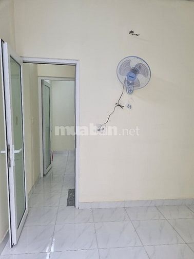 Chính chủ cho thuê nguyên căn ngay trung tâm q12 