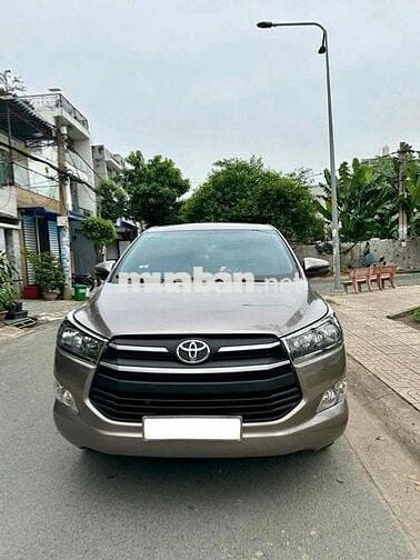 Toyota Innova 2020 2.0E - 83000 km