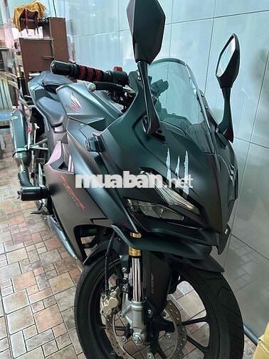 Xe CBR 150R - Đen Xám 2022