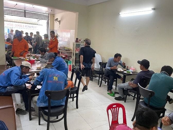 Cho thuê mặt bằng tiện bán cơm bán đồ ăn vặt cfe 